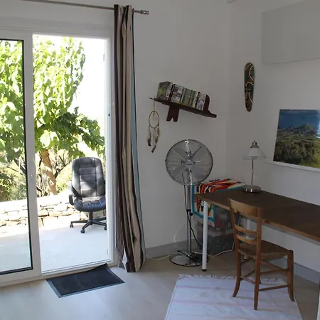 La Maison De *